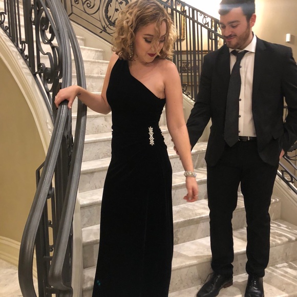 Laundry By Shelli Segal Dresses & Skirts - Vintage Laundry by Shelli Segal velvet long dress